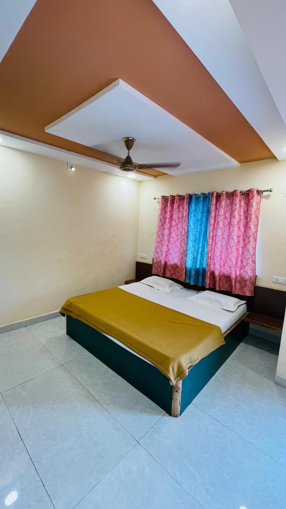 Hotel Devka House Daman Exterior foto
