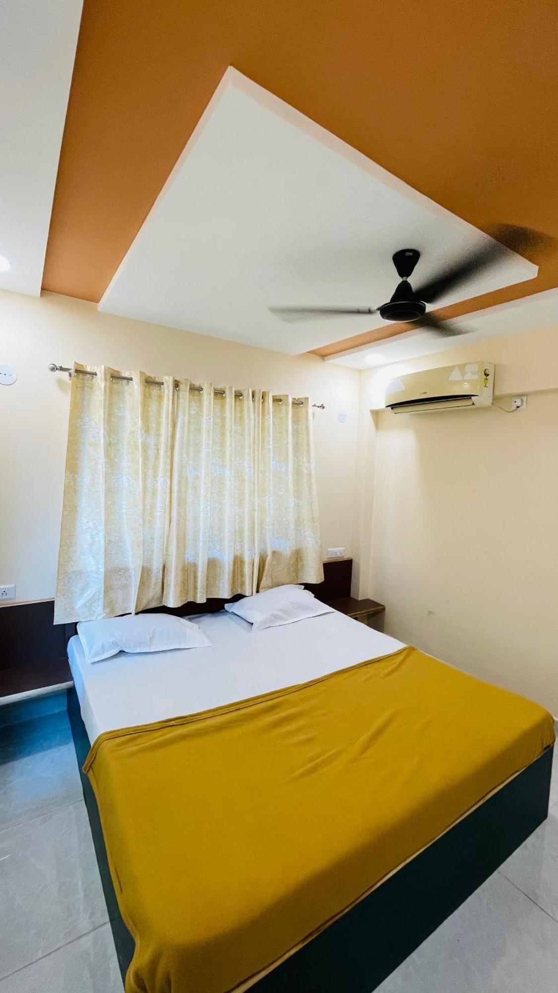 Hotel Devka House Daman Exterior foto