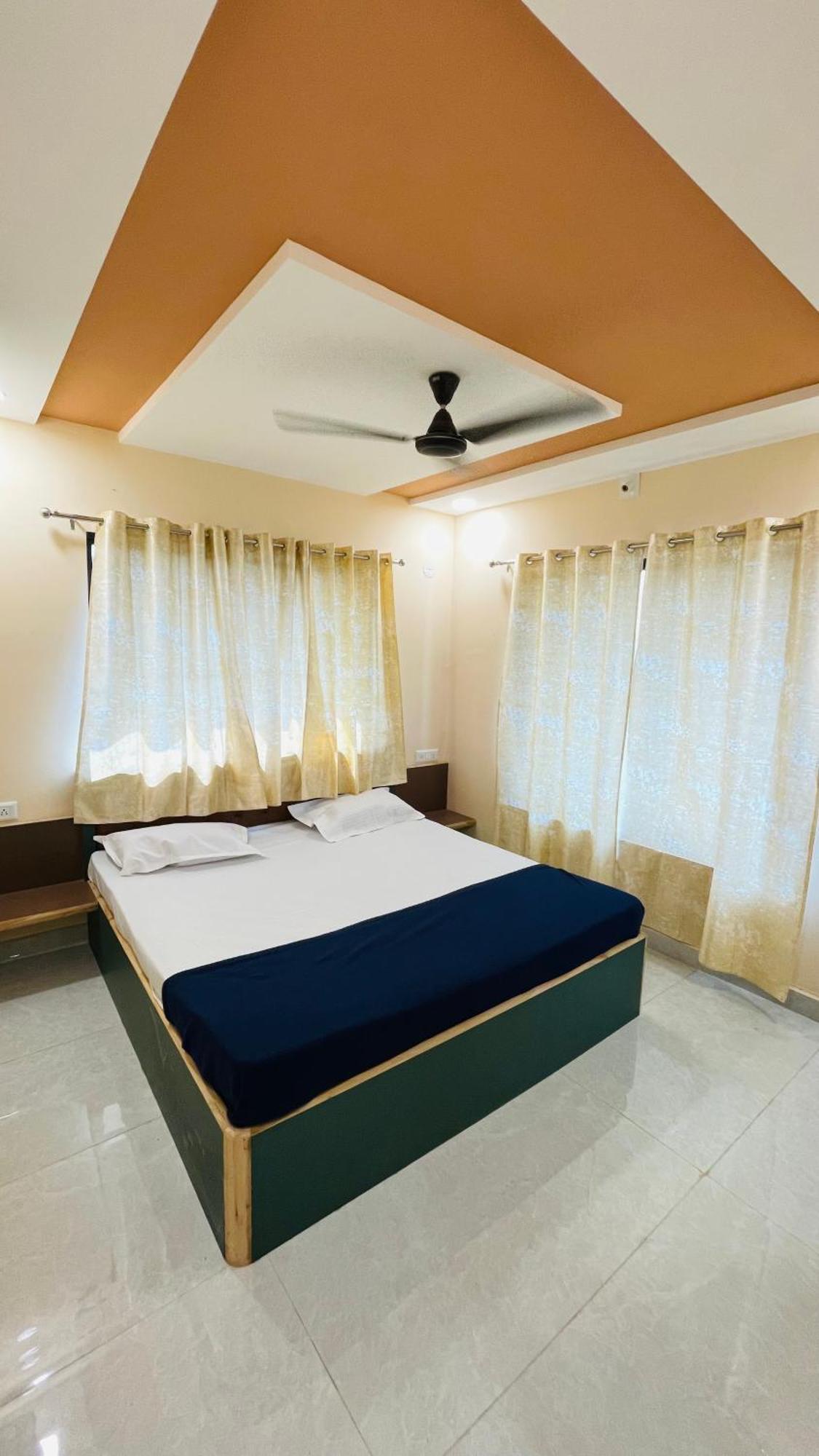 Hotel Devka House Daman Exterior foto