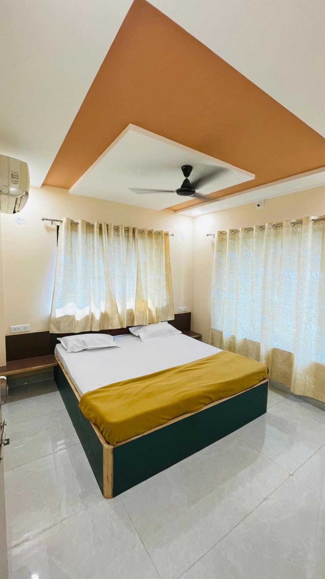 Hotel Devka House Daman Exterior foto